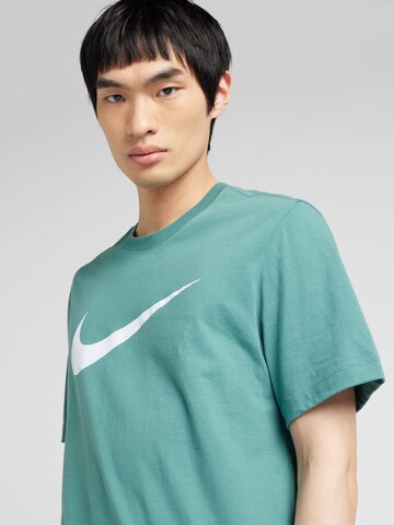 Nike Sportswear Shirt 'Swoosh' in Green