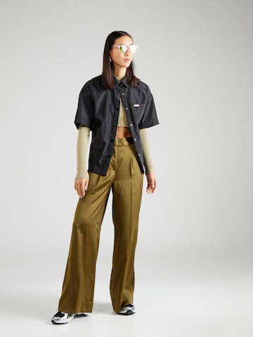 b.young Loose fit Pleat-Front Pants 'DENANA' in Green