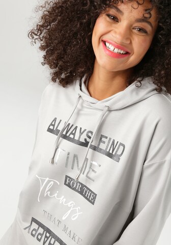 Aniston Sweatshirt in Grey