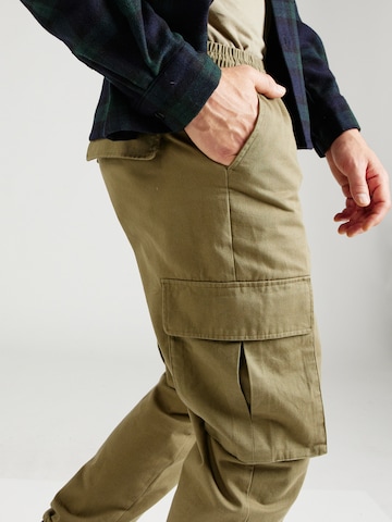 ABOUT YOU x Jaime Lorente Tapered Cargo Pants 'Adriano' in Green