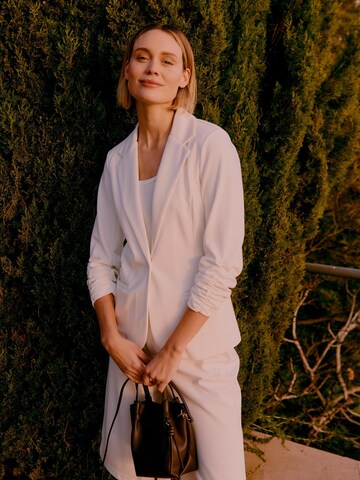 Oxmo Jackenblazer in Weiß