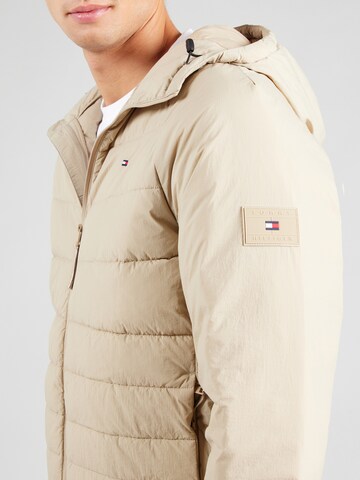 Giacca invernale di TOMMY HILFIGER in beige