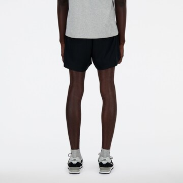 Regular Pantaloni 'Essentials' de la new balance pe negru