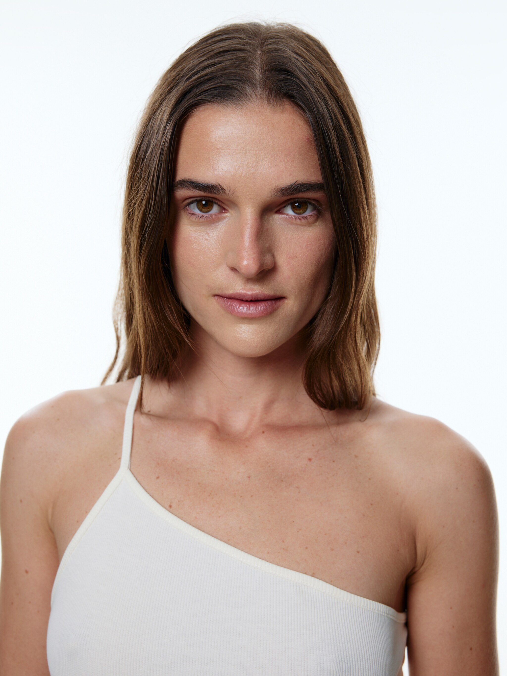 EDITED Produits Robe 'Holda' beige