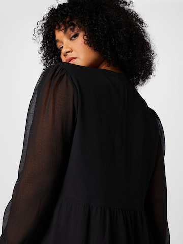 Robe 'Stina' ABOUT YOU Curvy en noir