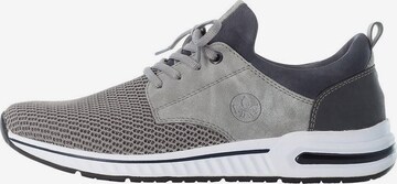 Sneaker bassa di Rieker in grigio