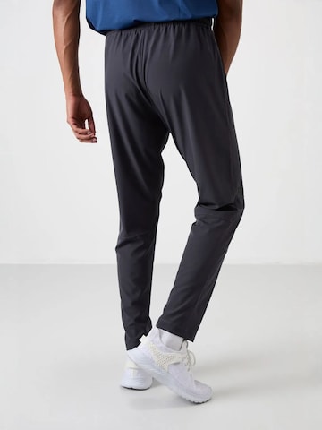 Tommy Life tavaline Spordipüksid 'Jogginghose', värv hall