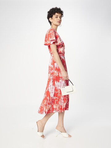 Rochie de la AX Paris pe roșu