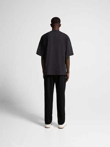 Bershka Regular Pleat-Front Pants in Black