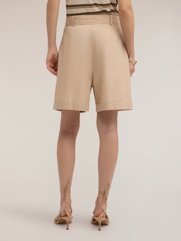 regular Pantaloni di MOTIVI in beige