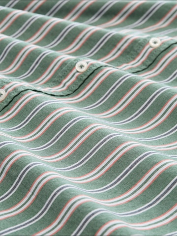 TOM TAILOR Comfort fit Button Up Shirt in Green