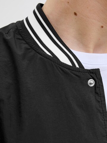 JACK & JONES Демисезонная куртка 'JORAlmeria' в Черный