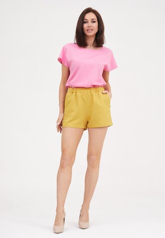 regular Pantaloni di Awesome Apparel in giallo