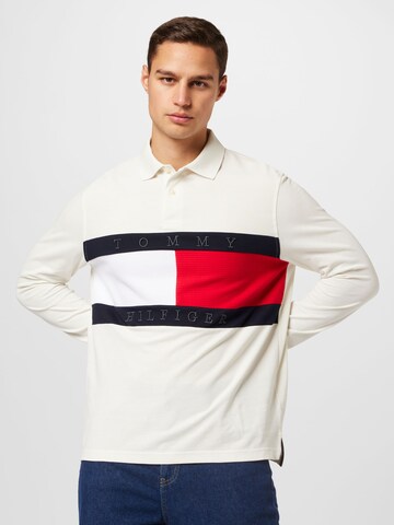 TOMMY HILFIGER T-shirt i vit: framsida