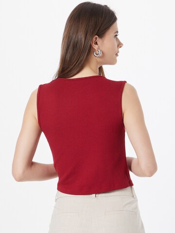 Top di Trendyol in rosso