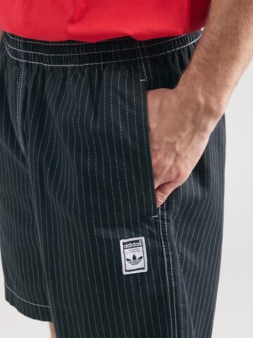 Loosefit Pantalon ADIDAS ORIGINALS en noir