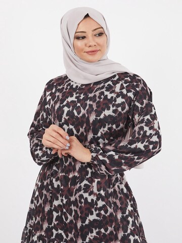 MODAMIHRAM Dress in Red