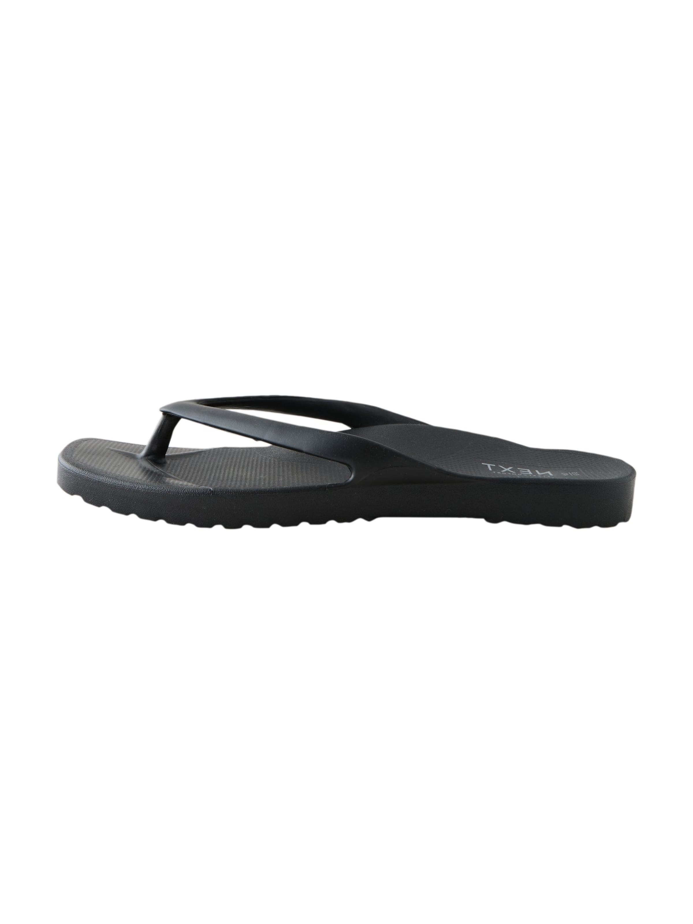 Flip-flops de la Next pe negru: față