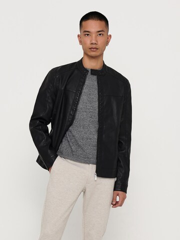 Coupe regular Veste mi-saison 'Mike' Only & Sons en noir : devant