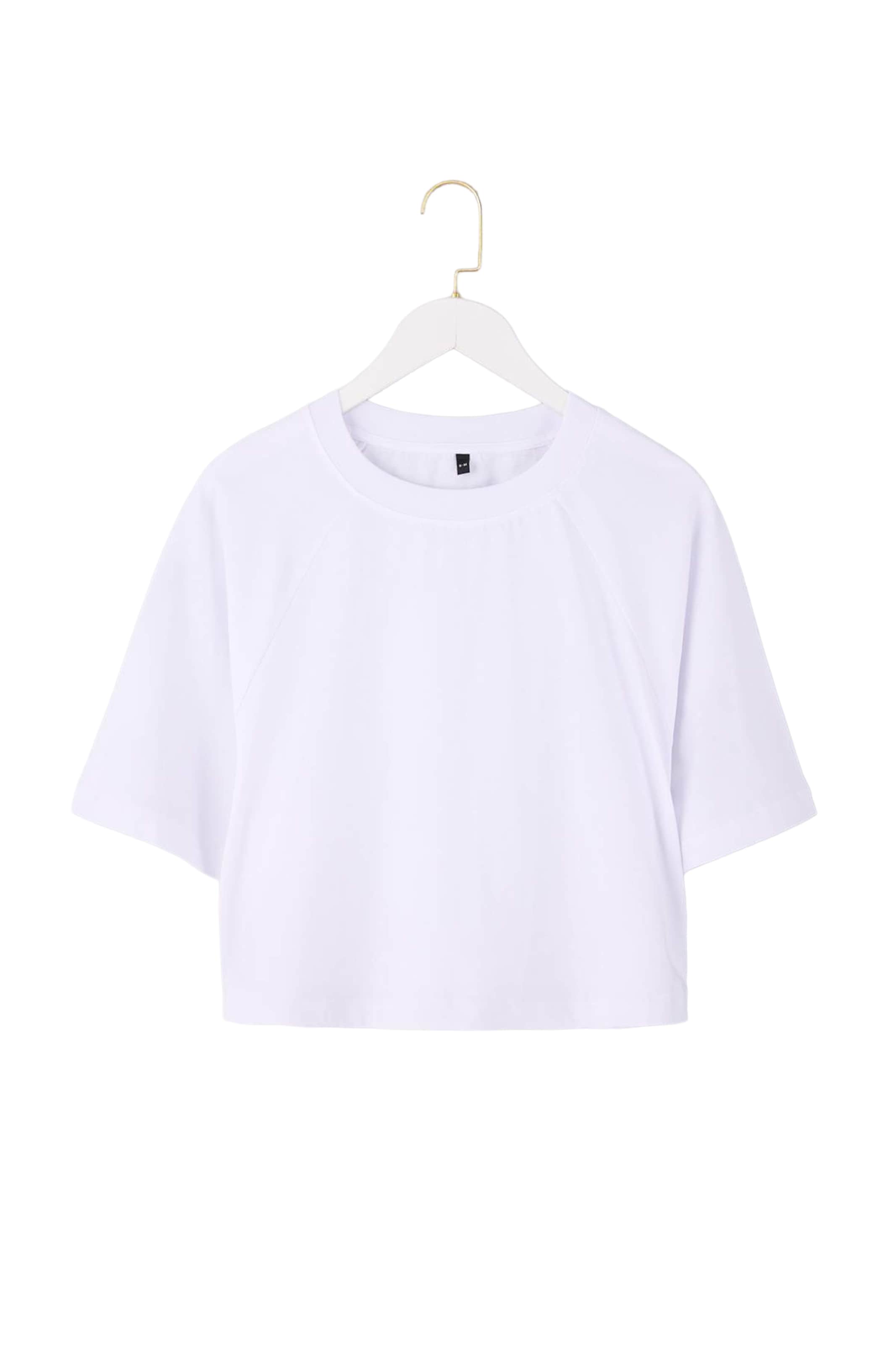 Trendyol Shirt in S-M in White, Item view