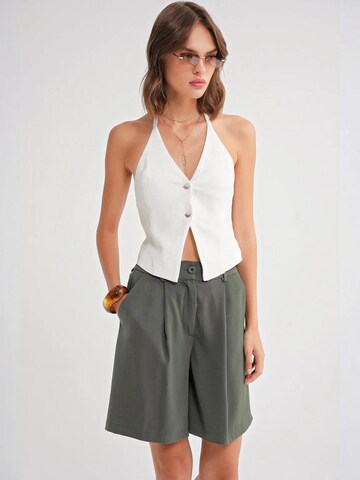 MixRay Loose fit Pleat-front trousers in Green: front