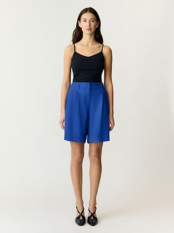 Wide leg Pantaloni con pieghe 'YASPrimo' di YAS in blu