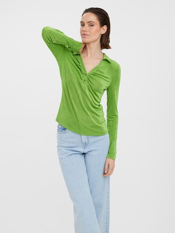 VERO MODA Shirt 'SLINKY' in Green: front