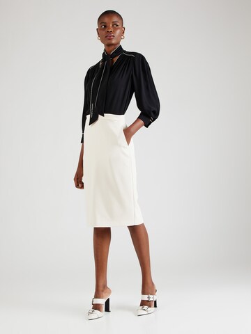 Rochie tip bluză de la Elisabetta Franchi pe negru: față