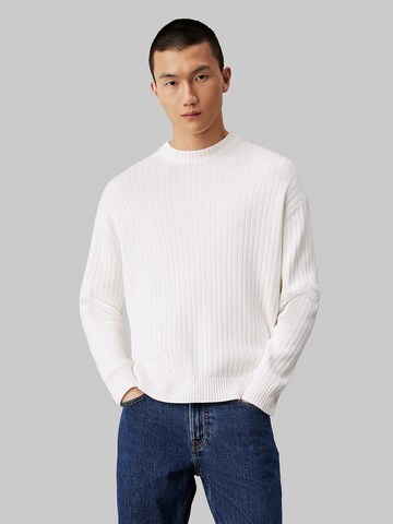 Pull-over Calvin Klein Jeans en blanc : devant