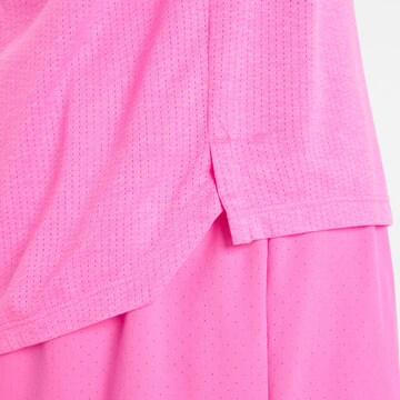 new balance Shirt 'Athletics T-Shirt' in Roze