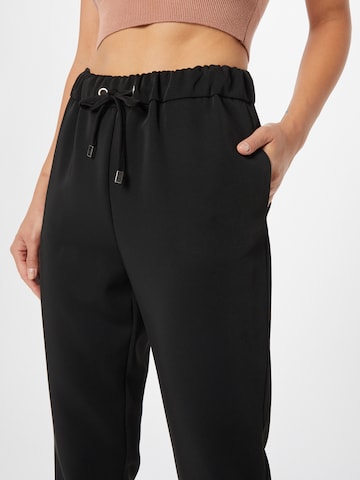 Effilé Pantalon ONLY en noir