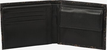 GUESS Wallet 'VEZZOLA' in Brown