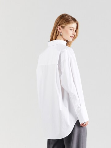 REMAIN - Blusa en blanco