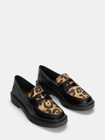 Pull&Bear Slip-ons in Black
