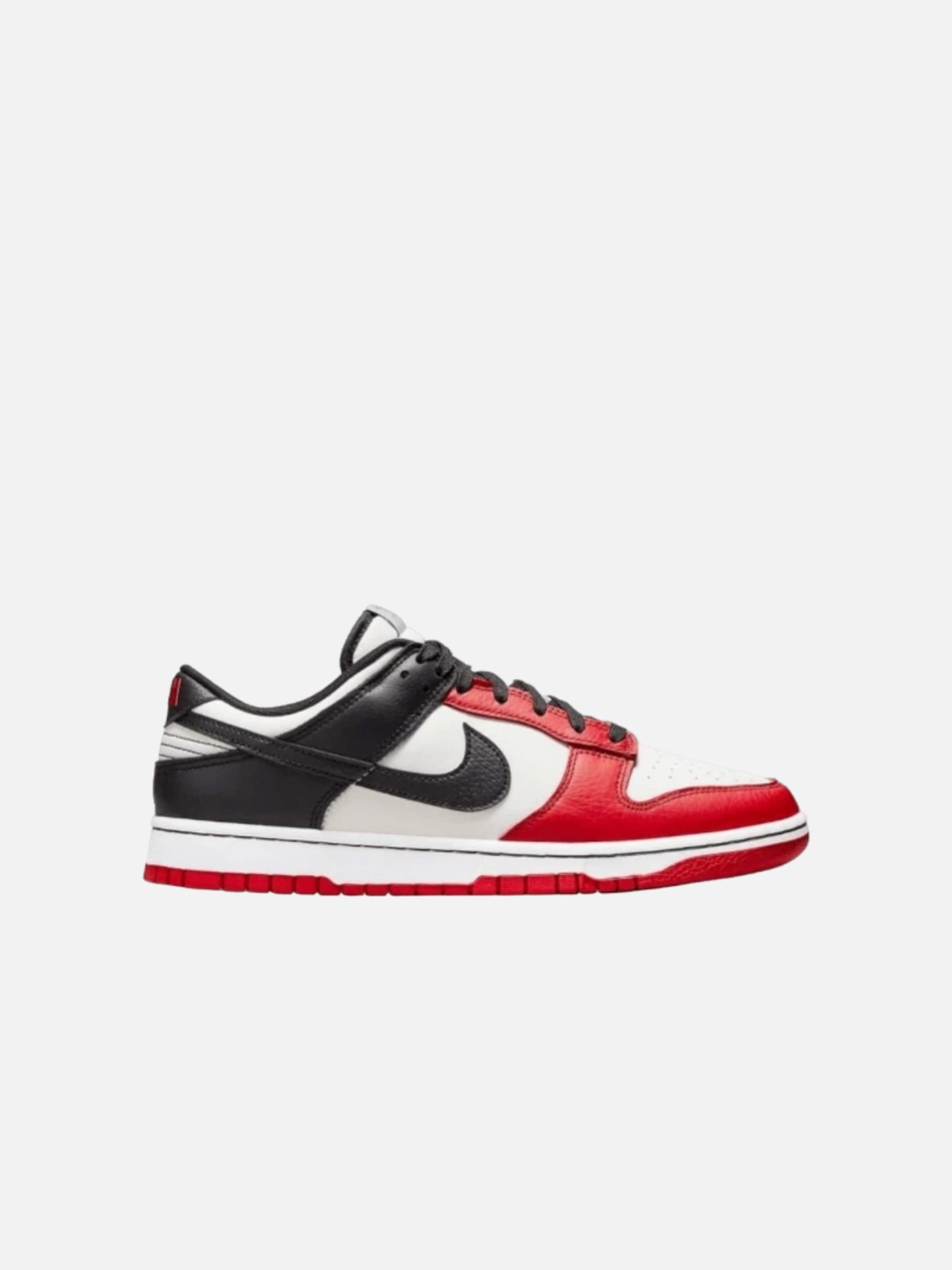 Scarpa slip-on 'NBA 75th Anniversary Chicago Bulls' di NIKE in rosso: frontale