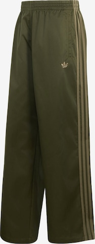 Loosefit Pantalon de sport ADIDAS ORIGINALS en vert : devant