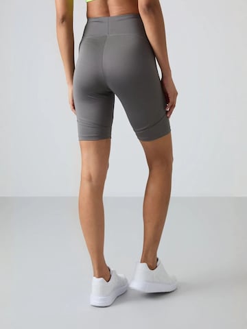 Tommy Life - Tapered Leggings 'Gamaschen' em cinzento