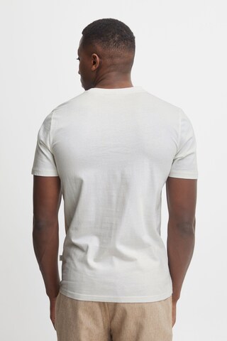 Casual Friday - Camiseta en blanco