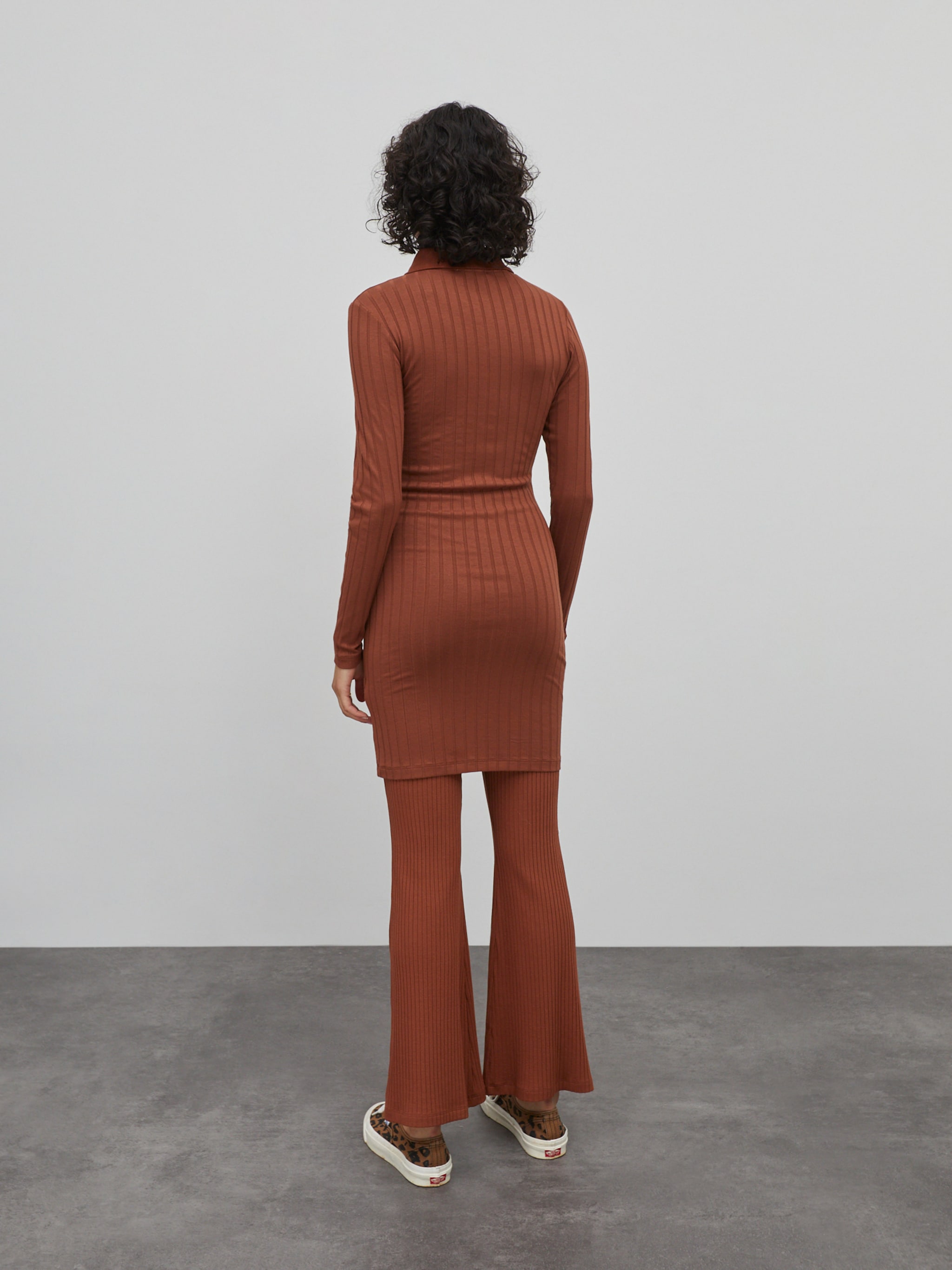 EDITED Producten Jurk 'Imani' Bruin
