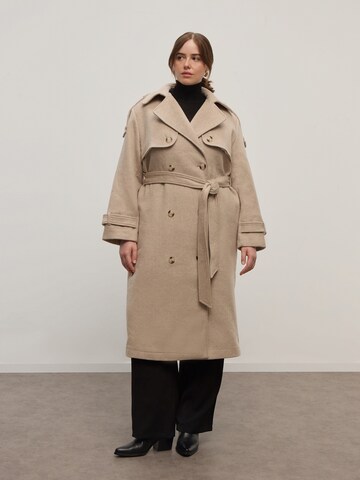 Cappotto di mezza stagione di CITA MAASS in beige: frontale