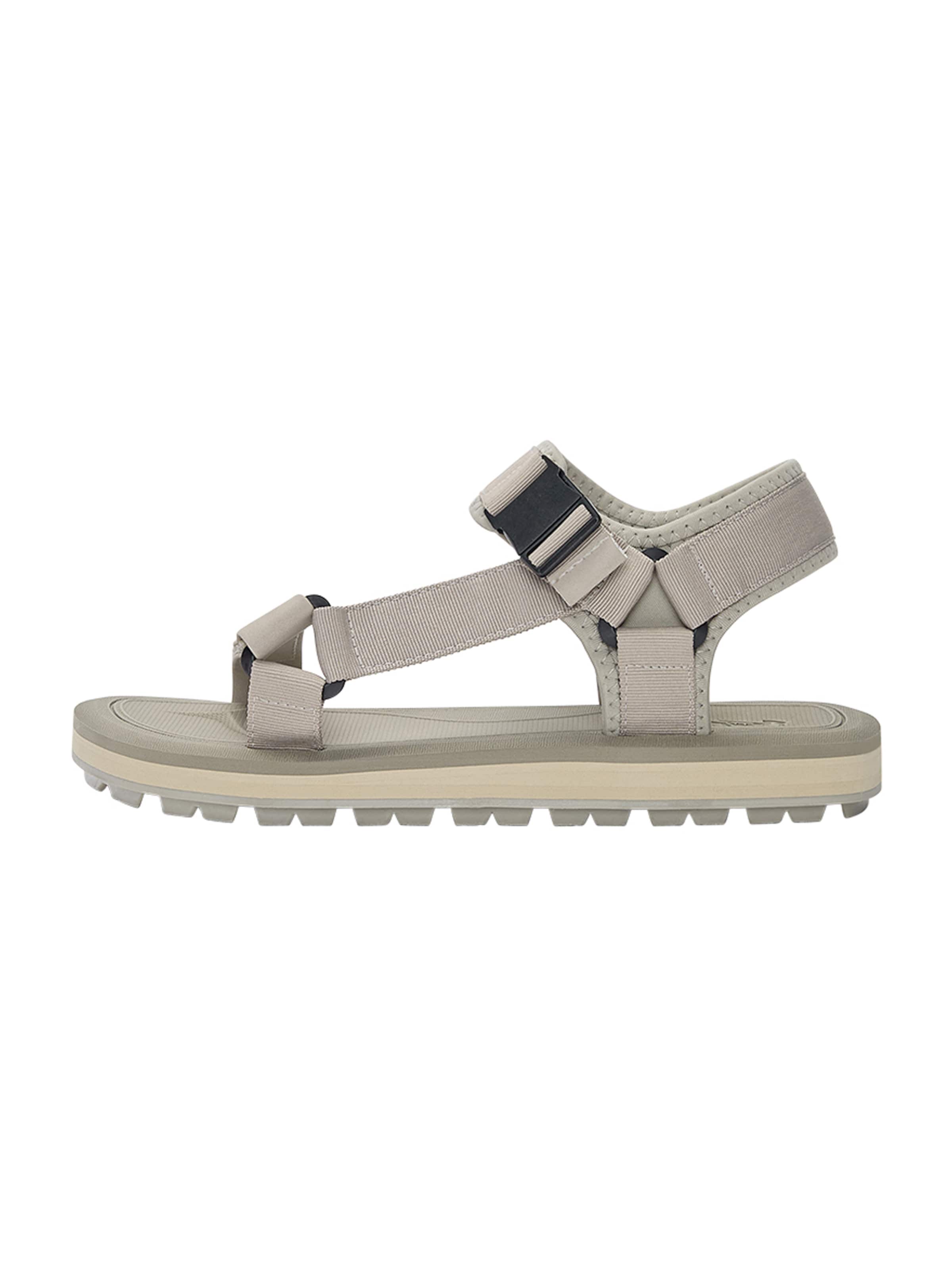 Pull&Bear Trekking sandal in Beige