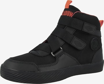 Palladium Sneakers in Black: front
