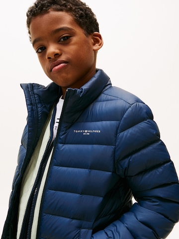 TOMMY HILFIGER Kurtka przejściowa 'ESSENTIAL' w kolorze niebieski