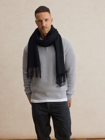DAN FOX APPAREL Schal 'Finnley' in Schwarz: Vorderseite
