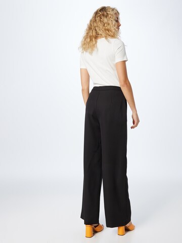juoda VERO MODA Plačios klešnės Kelnės