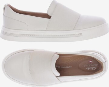 CLARKS Flats & Loafers in 37,5 in White: front