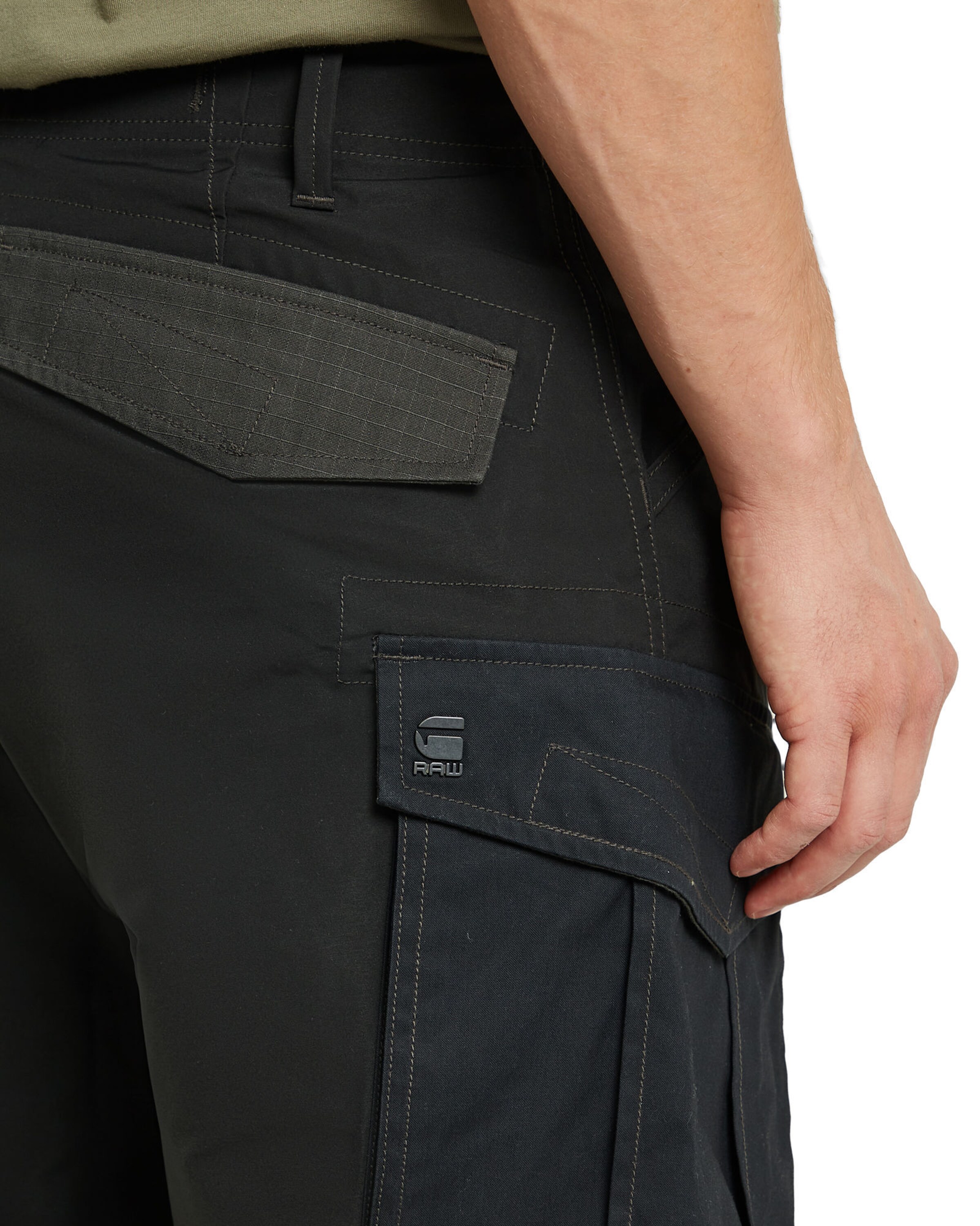 G-STAR Loosefit Shorts in Schwarz