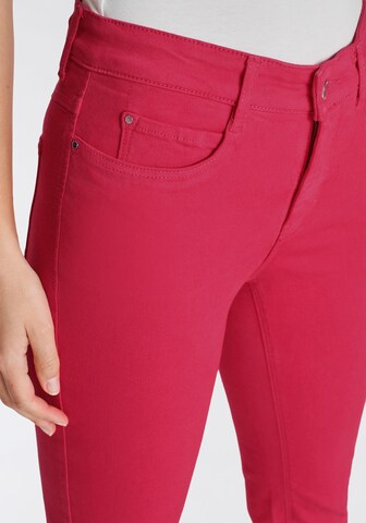 MAC Regular Jeans in Rot