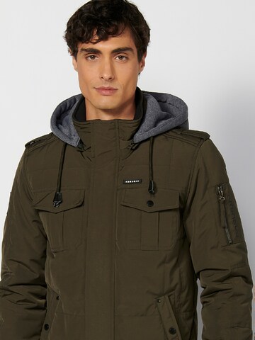 KOROSHI Between-season jacket in Green