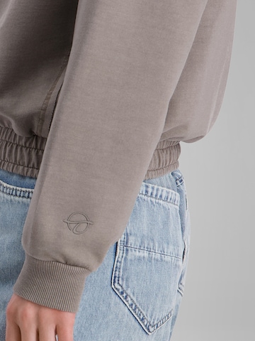 TIMEZONE Sweatshirt 'Raglan' in Brown